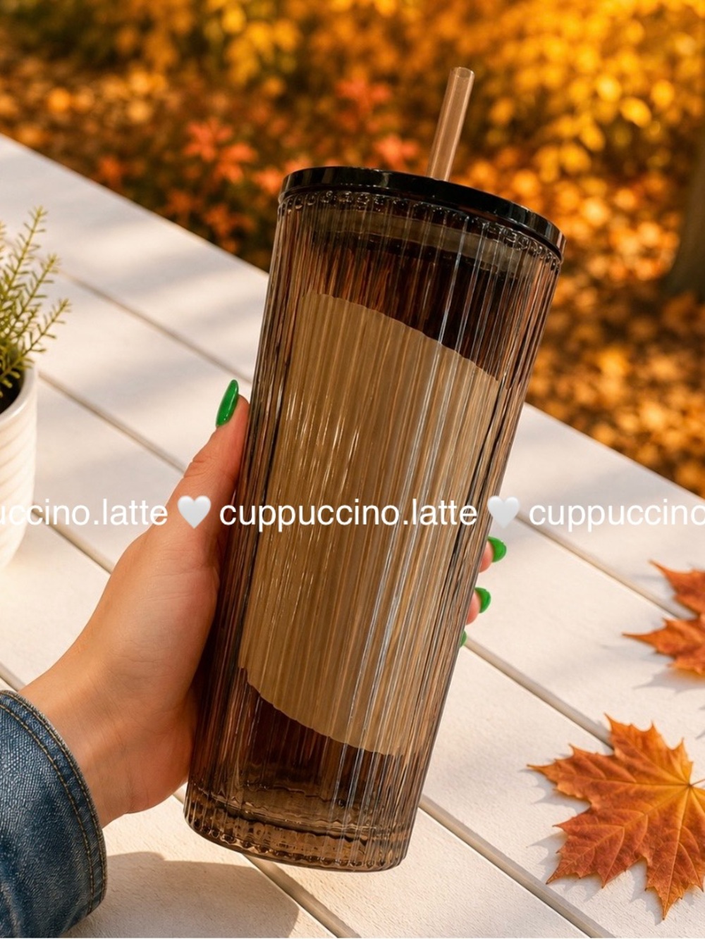 🍂NWT🤎Starbucks Fall 2026 Brown Ribbed Pleated Glass Cold Cup Tumbler - Picture 2 of 3